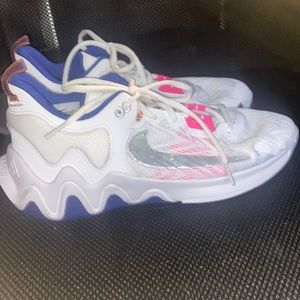 Nike volleyball/basketball shoes. Size 7Y (8.5 in women’s) only worn twice